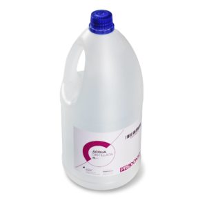Acqua distillata